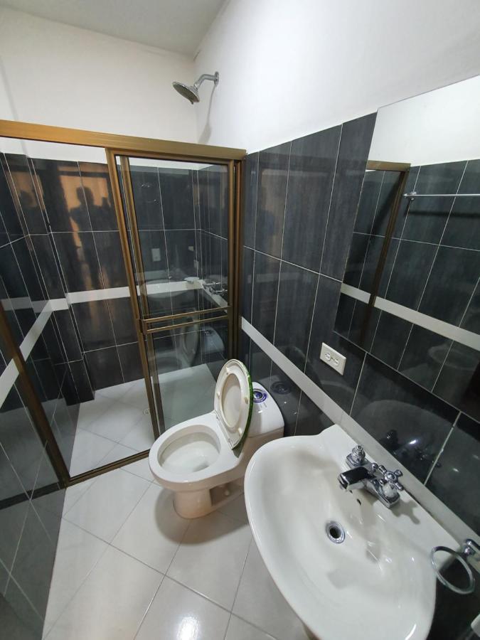 Laureles Park 酒店 3*